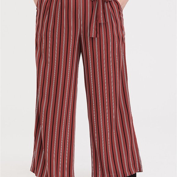 Wide Leg Torrid Pants - Picture 2 of 7